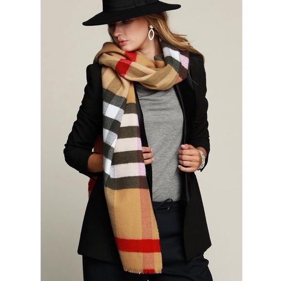 ✨SALE✨LAST1✨5⭐️NEW CHIC TAN PLAID WRAP SHAWL SCARF - Picture 4 of 5